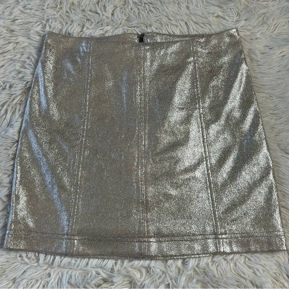 Free People Modern Femme metallic rose gold crackle suede mini skirt size 4 - Picture 6 of 11